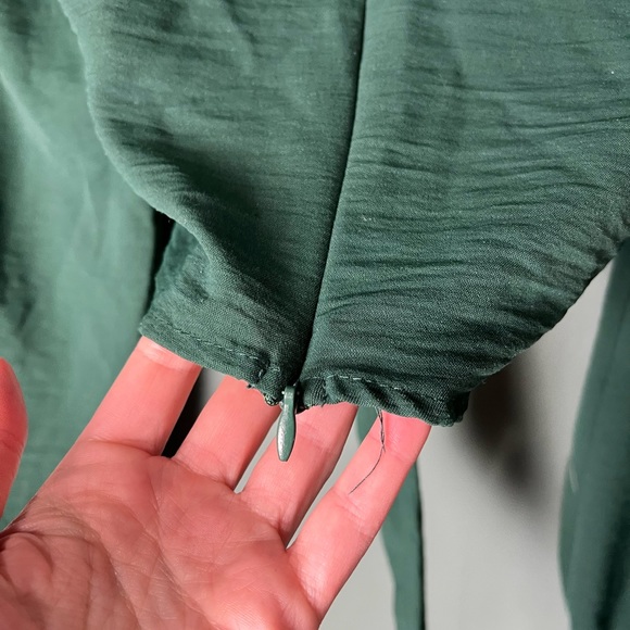 Green long sleeve crop blouse - Picture 4 of 5